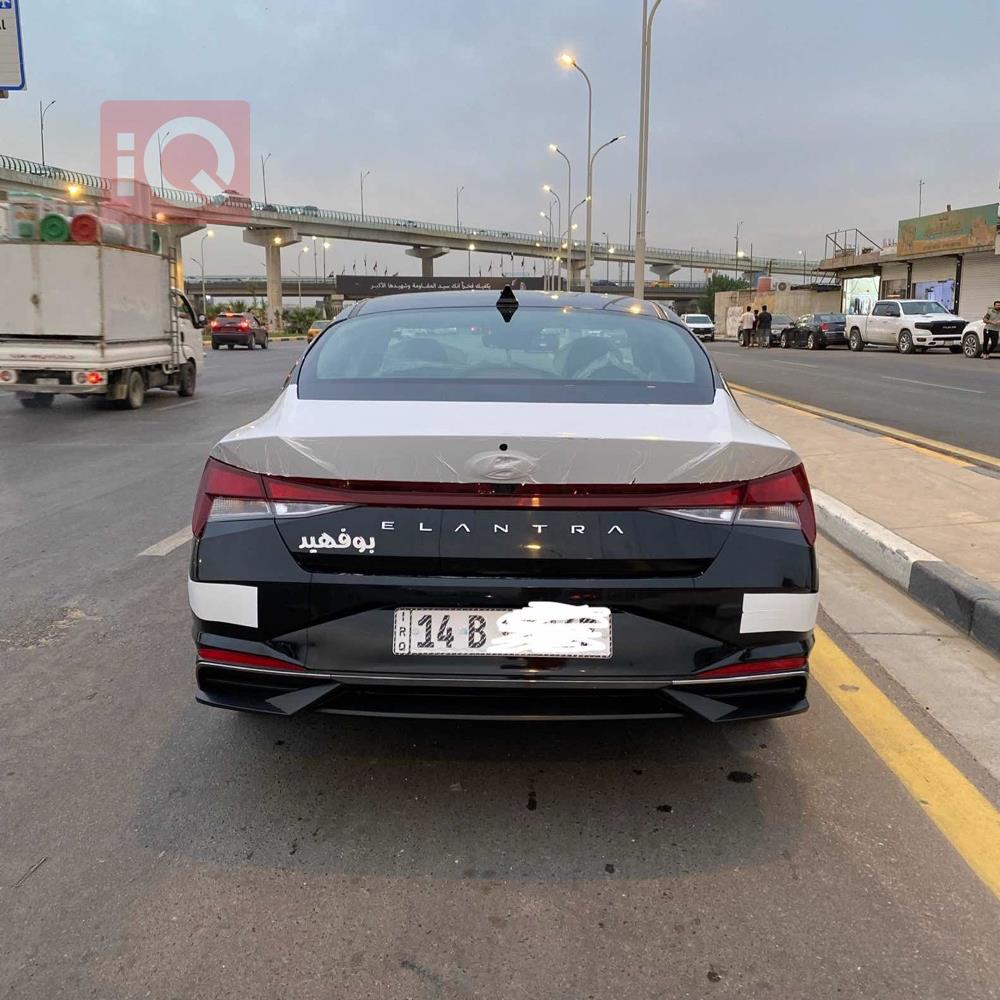هیوندای ئەلەنترا